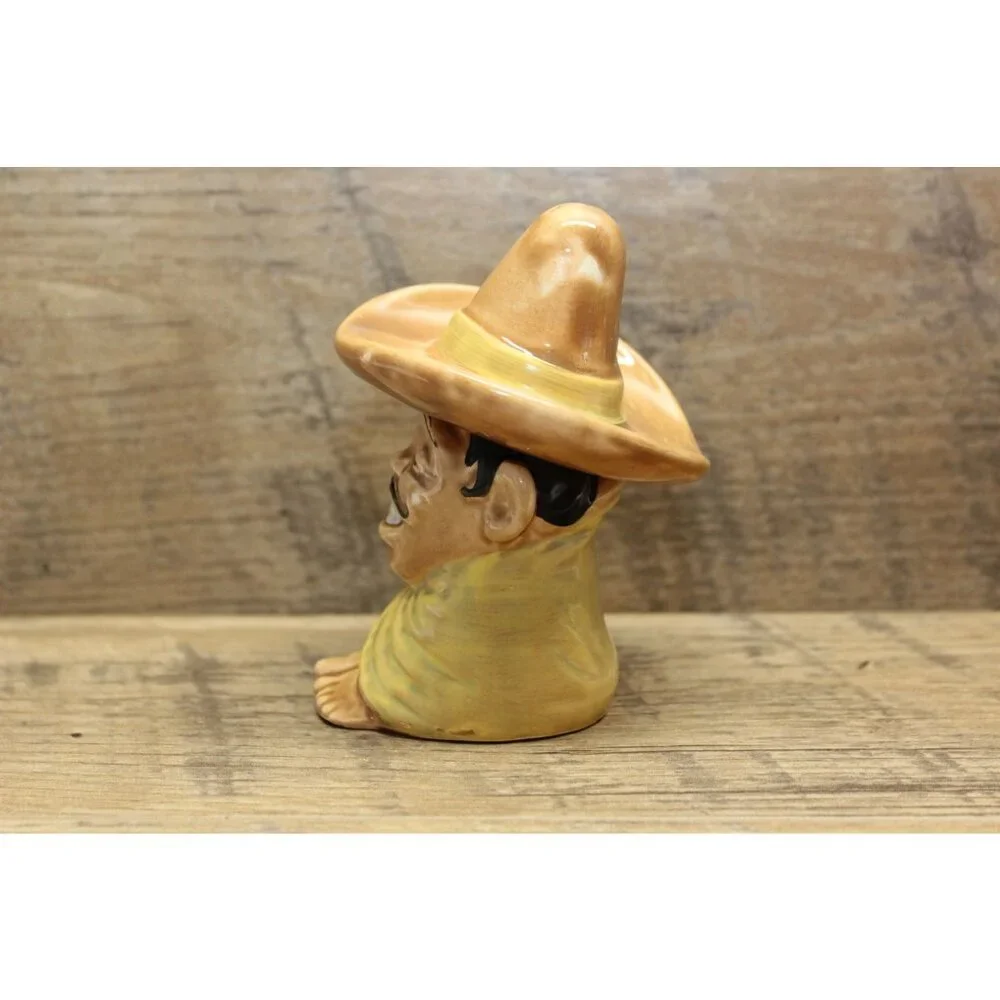 Rossware Vintage Stackable Salt Pepper Shaker Mexican Man Glazed Size Medium‎